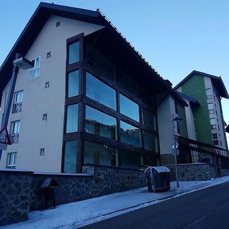 Apartamento Edificio Serraneu. Sierra Nevada. Granada エクステリア 写真