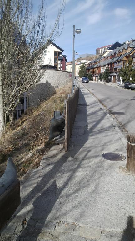 Apartamento Edificio Serraneu. Sierra Nevada. Granada エクステリア 写真